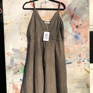 Mod Ref Size small tan and black checked dress-NWT